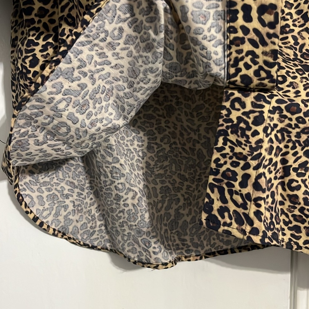✨Zara Leopard Print Top✨ - Picture 4 of 6